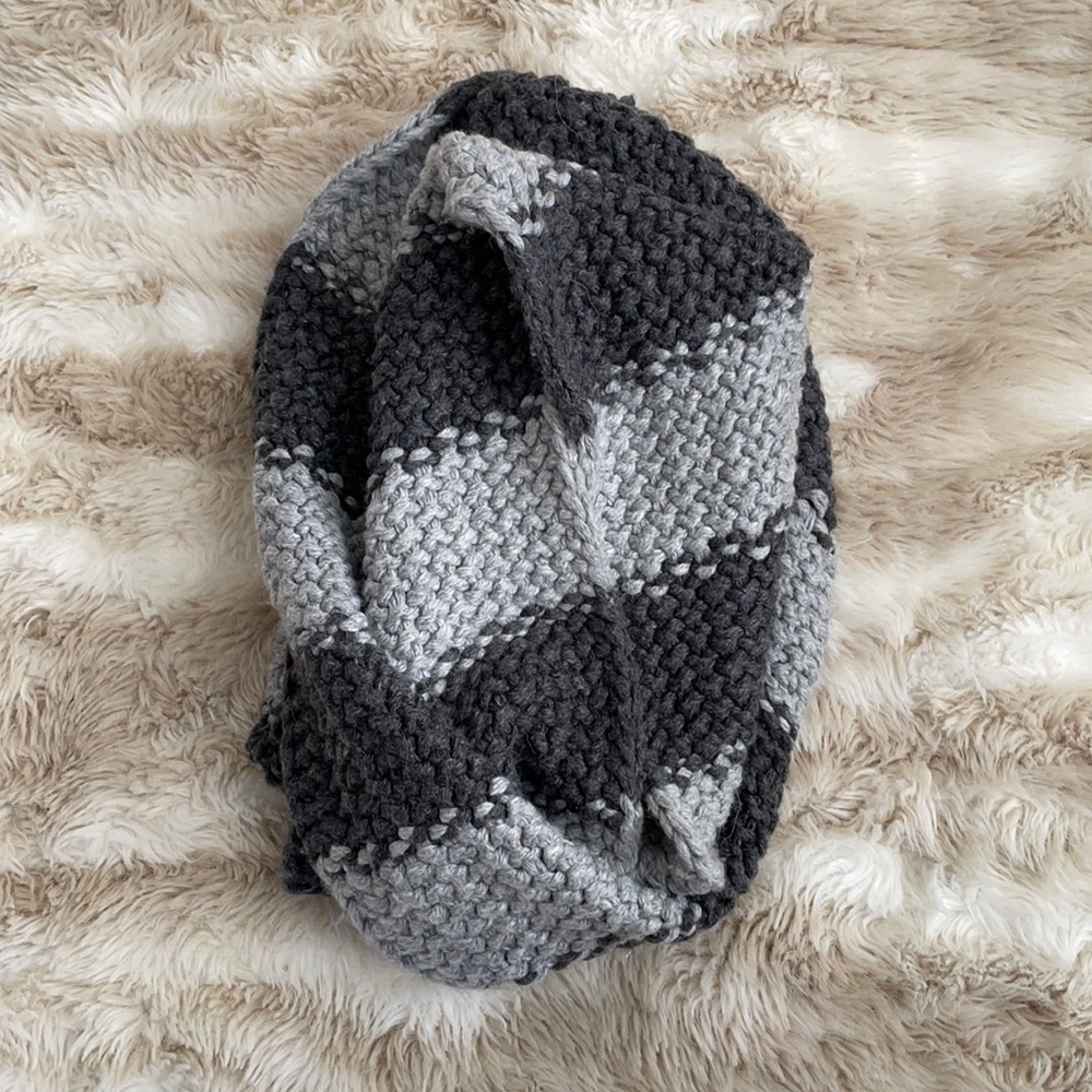 Gap Heather Grey Rugby Infinity Scarf